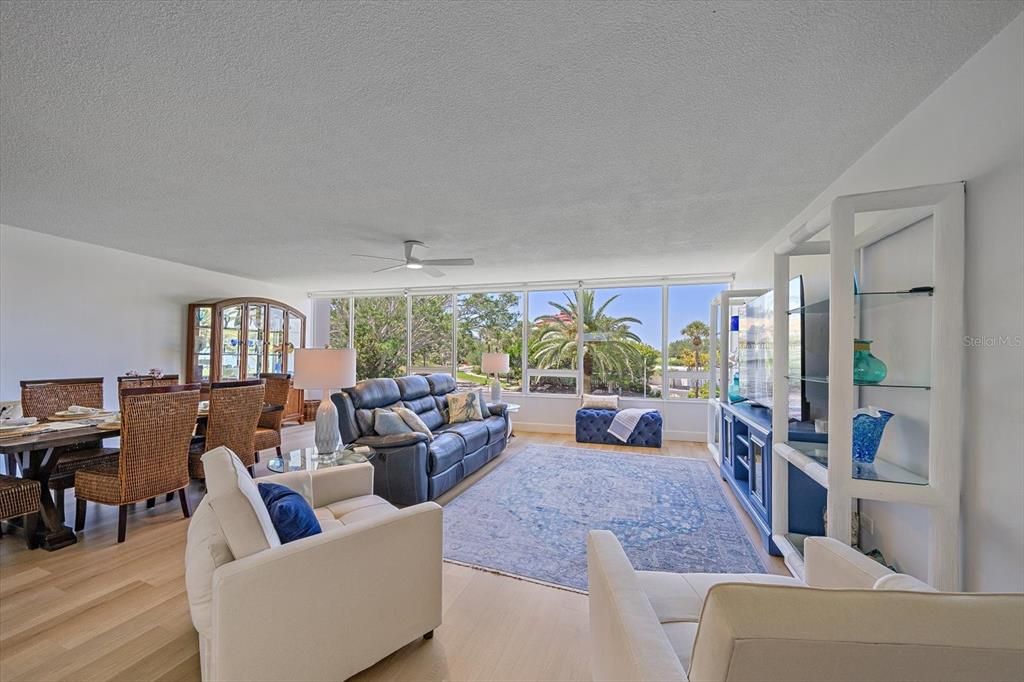 Active With Contract: $899,000 (2 beds, 2 baths, 1492 Square Feet)