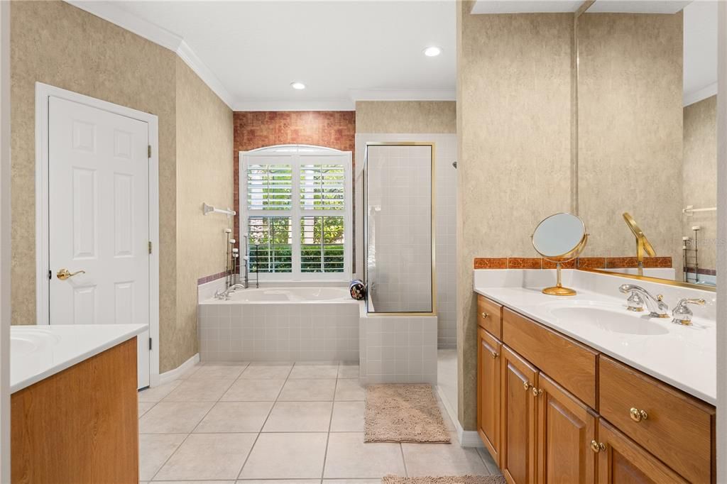 For Sale: $780,000 (4 beds, 3 baths, 2683 Square Feet)