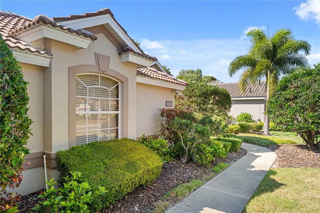 For Sale: $780,000 (4 beds, 3 baths, 2683 Square Feet)