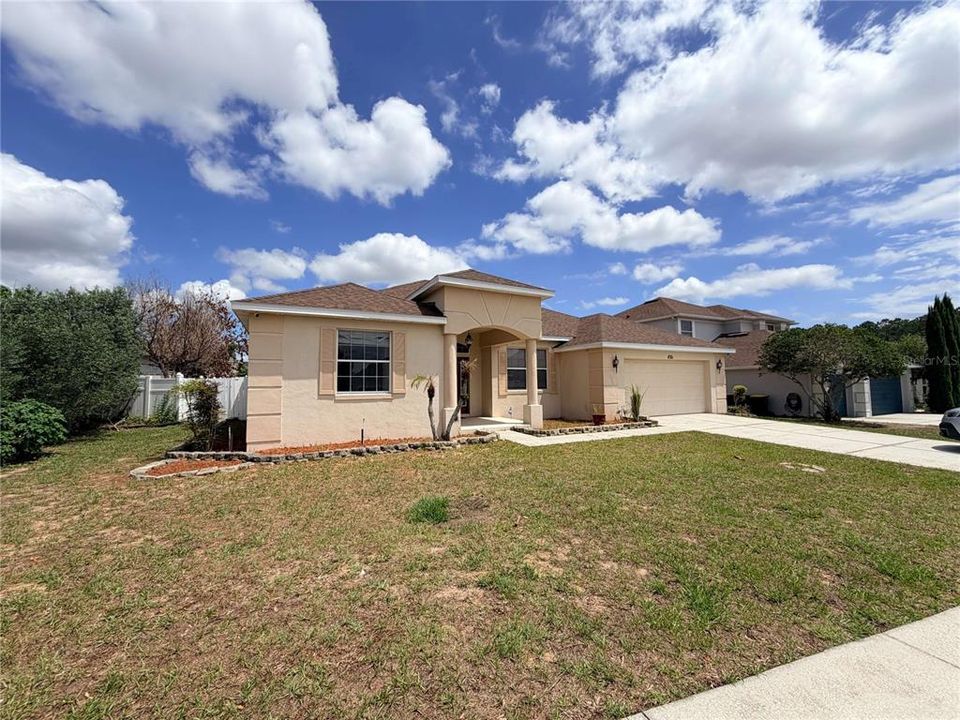 En Venta: $459,900 (4 camas, 2 baños, 2434 Pies cuadrados)