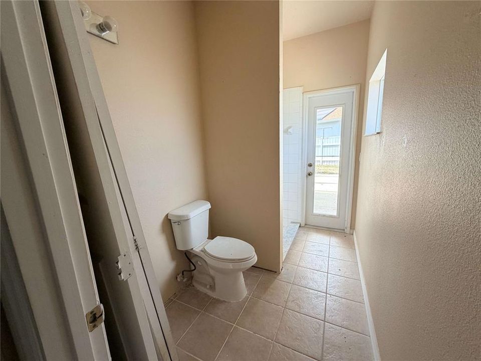 En Venta: $459,900 (4 camas, 2 baños, 2434 Pies cuadrados)