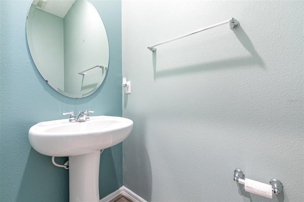 Activo con contrato: $320,000 (3 camas, 2 baños, 2025 Pies cuadrados)