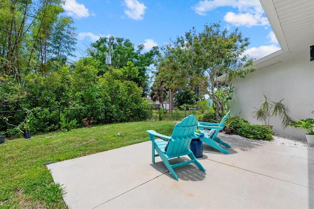 Active With Contract: $925,000 (4 beds, 4 baths, 3521 Square Feet)