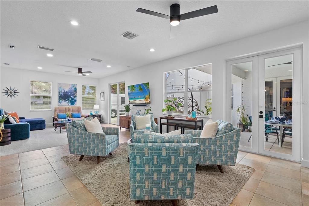 Active With Contract: $925,000 (4 beds, 4 baths, 3521 Square Feet)