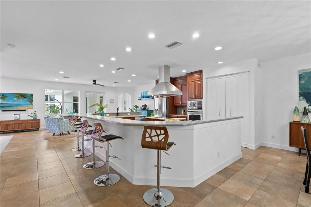 Active With Contract: $925,000 (4 beds, 4 baths, 3521 Square Feet)