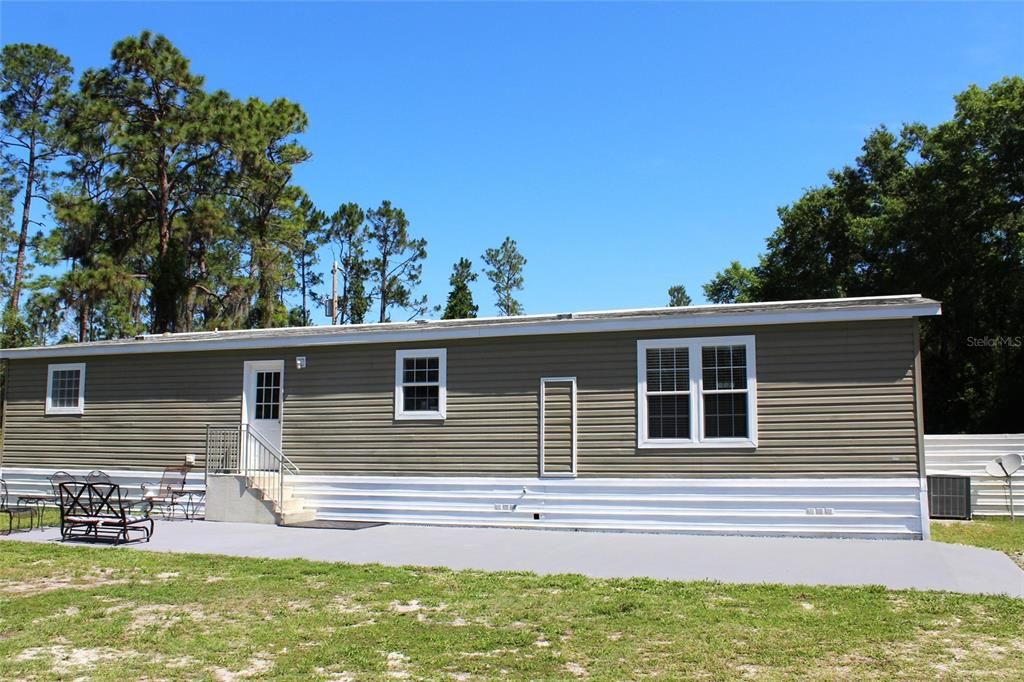 For Sale: $325,000 (3 beds, 2 baths, 1860 Square Feet)