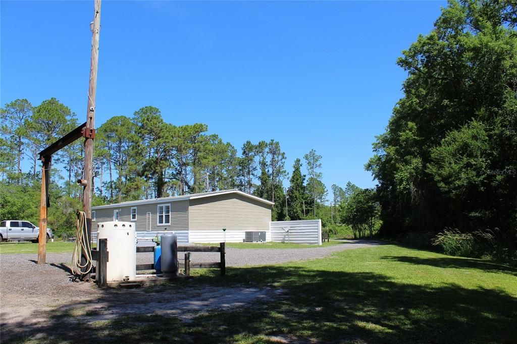 For Sale: $325,000 (3 beds, 2 baths, 1860 Square Feet)