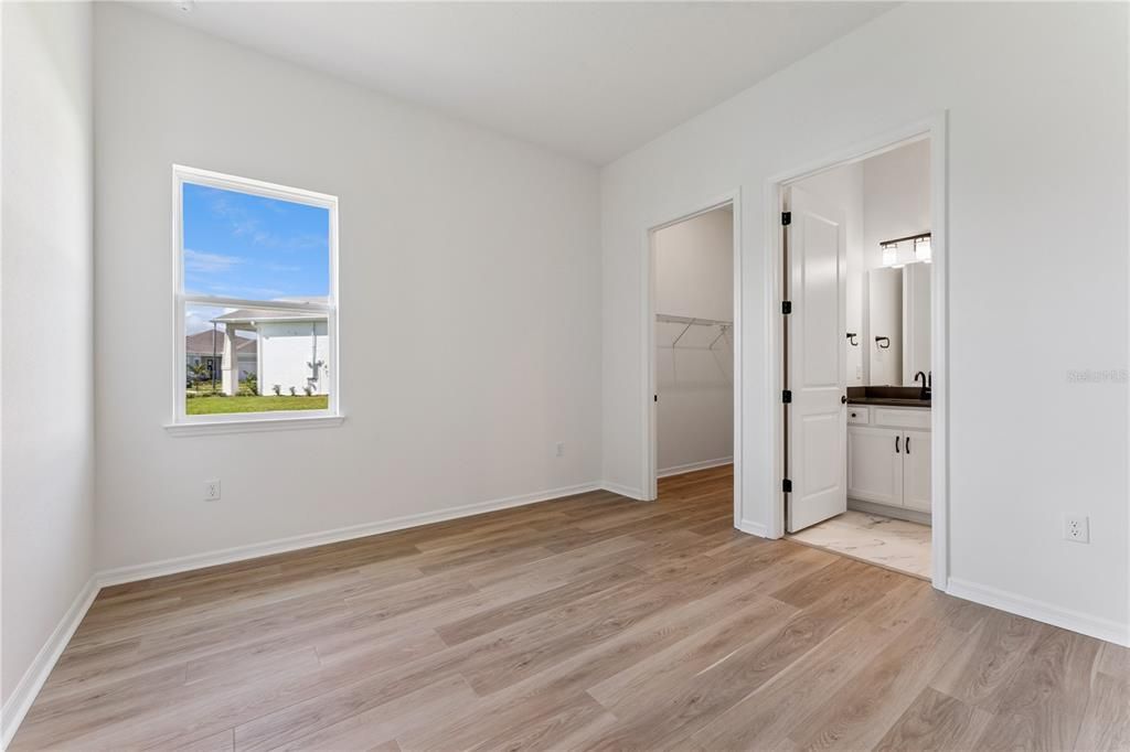 For Sale: $889,000 (3 beds, 3 baths, 2844 Square Feet)