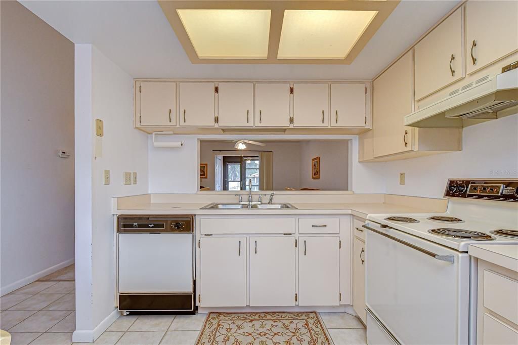 En Venta: $149,900 (2 camas, 2 baños, 1094 Pies cuadrados)