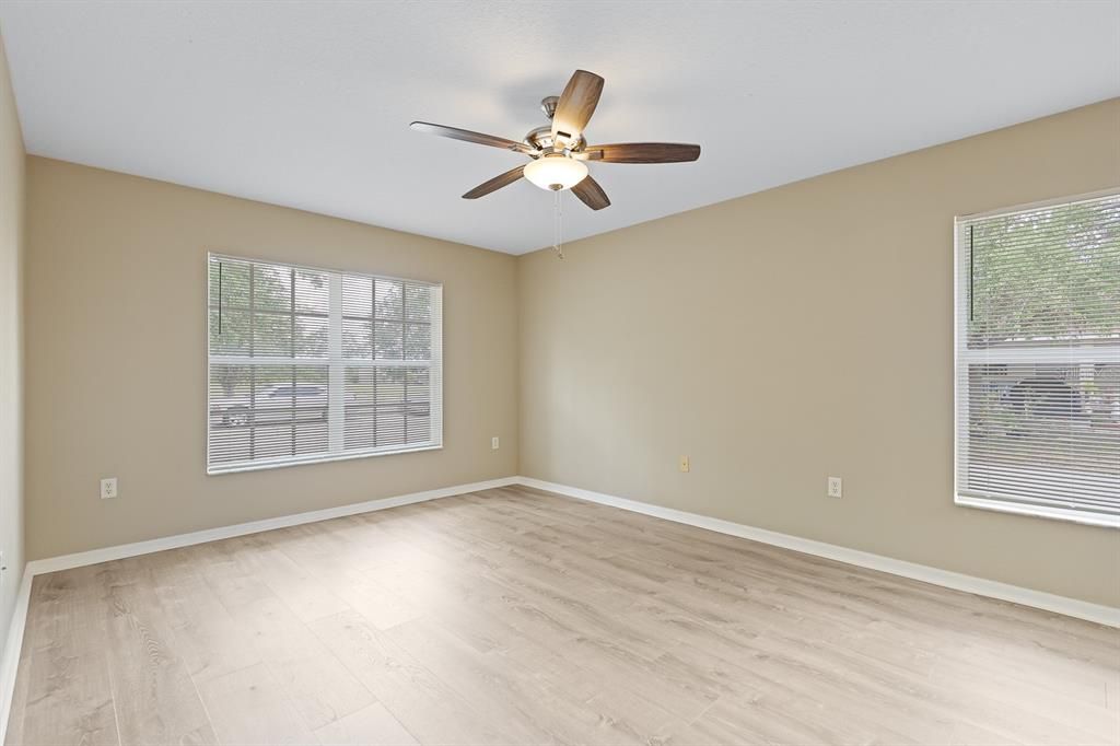 For Rent: $1,950 (3 beds, 2 baths, 1463 Square Feet)