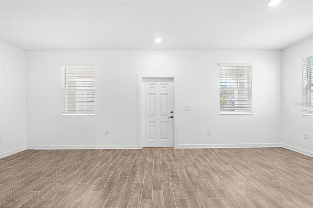 En Renta: $2,400 (3 camas, 2 baños, 1755 Pies cuadrados)