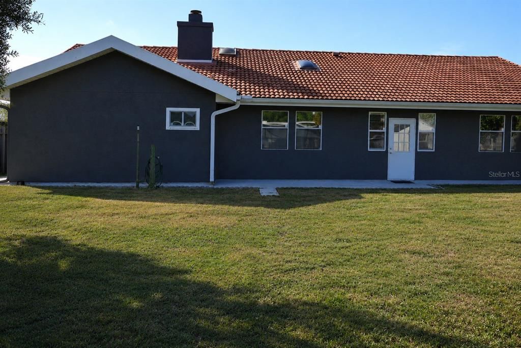 For Sale: $425,000 (3 beds, 2 baths, 2196 Square Feet)