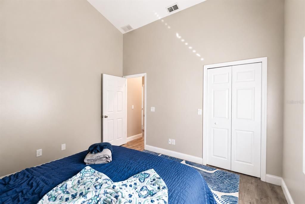 For Sale: $425,000 (3 beds, 2 baths, 2196 Square Feet)