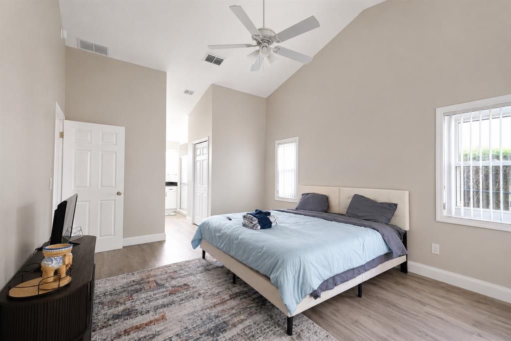 For Sale: $425,000 (3 beds, 2 baths, 2196 Square Feet)