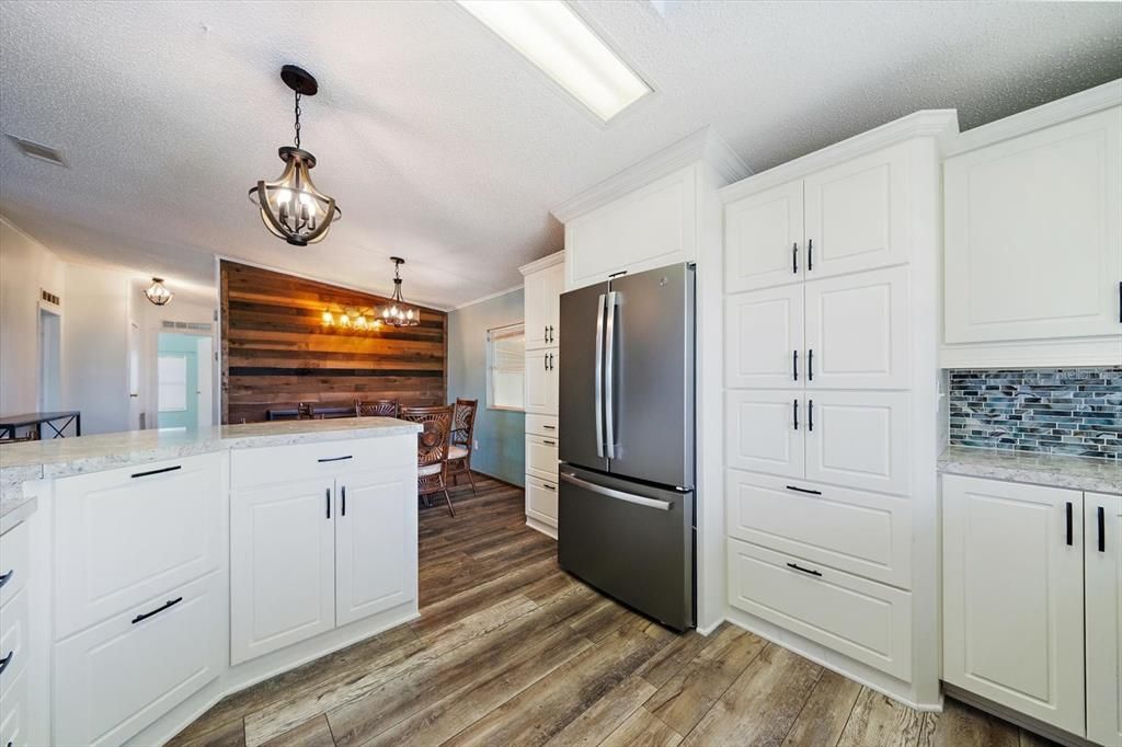 For Sale: $199,000 (2 beds, 2 baths, 1522 Square Feet)