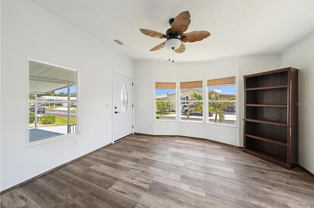 For Sale: $199,000 (2 beds, 2 baths, 1522 Square Feet)