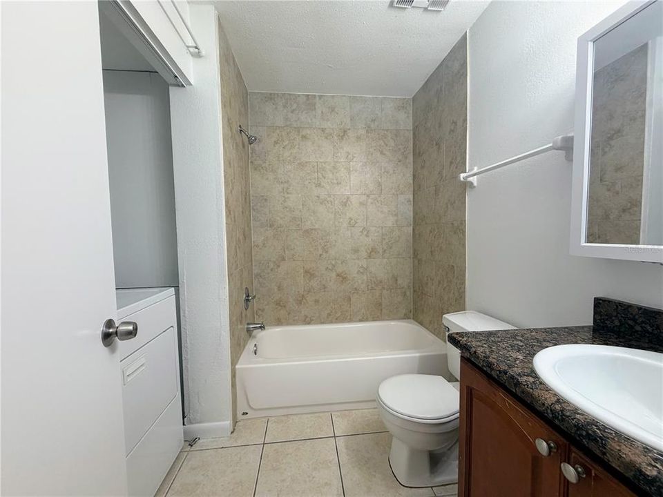 En Venta: $185,000 (2 camas, 1 baños, 884 Pies cuadrados)