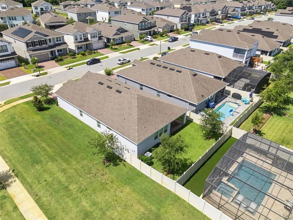 Activo con contrato: $515,000 (4 camas, 3 baños, 2268 Pies cuadrados)