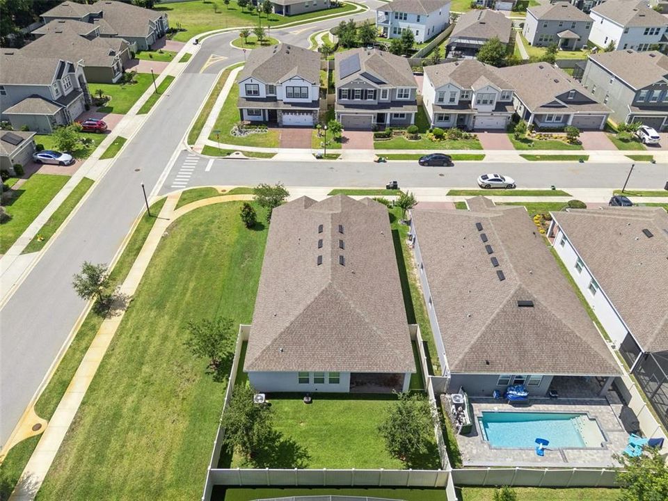 Activo con contrato: $515,000 (4 camas, 3 baños, 2268 Pies cuadrados)