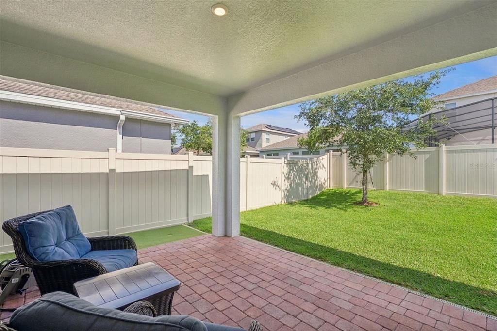Activo con contrato: $515,000 (4 camas, 3 baños, 2268 Pies cuadrados)