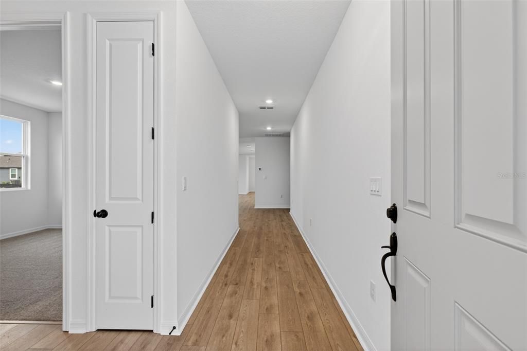 Activo con contrato: $399,990 (4 camas, 3 baños, 2226 Pies cuadrados)