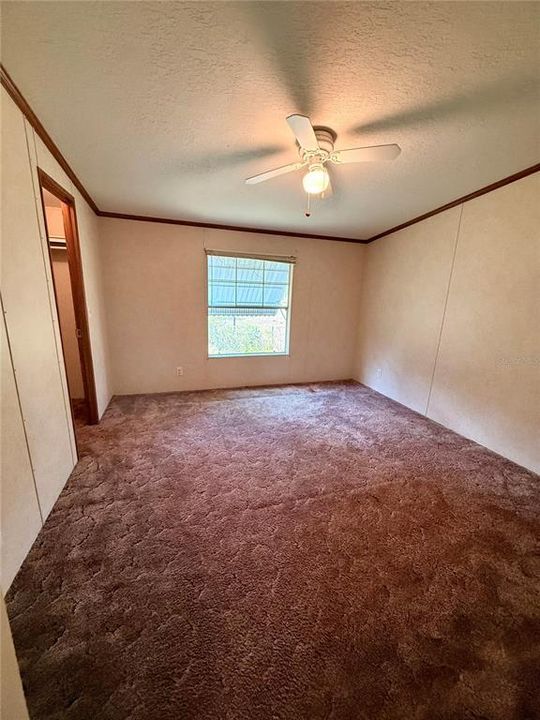 En Venta: $285,000 (3 camas, 2 baños, 1728 Pies cuadrados)