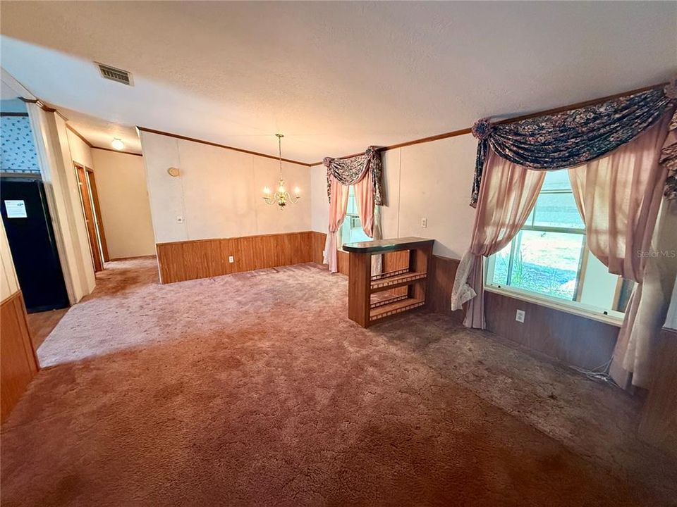 En Venta: $285,000 (3 camas, 2 baños, 1728 Pies cuadrados)