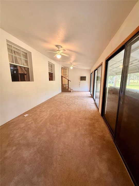En Venta: $285,000 (3 camas, 2 baños, 1728 Pies cuadrados)