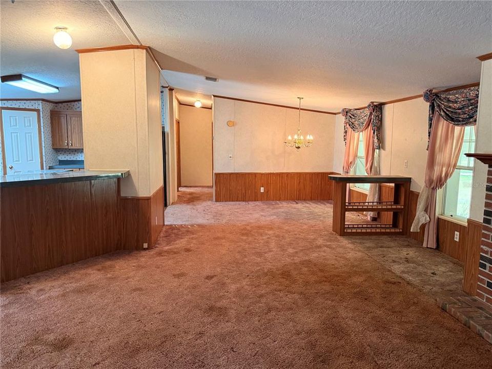 En Venta: $285,000 (3 camas, 2 baños, 1728 Pies cuadrados)