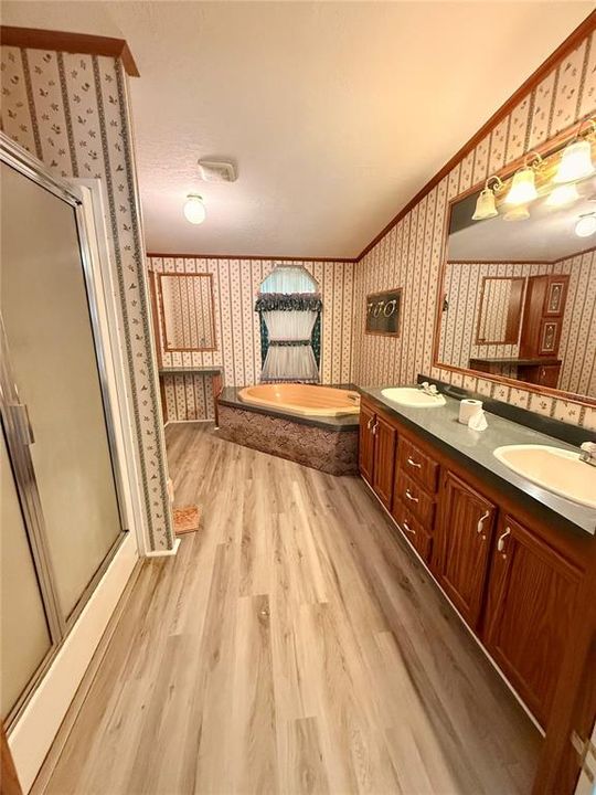 En Venta: $285,000 (3 camas, 2 baños, 1728 Pies cuadrados)