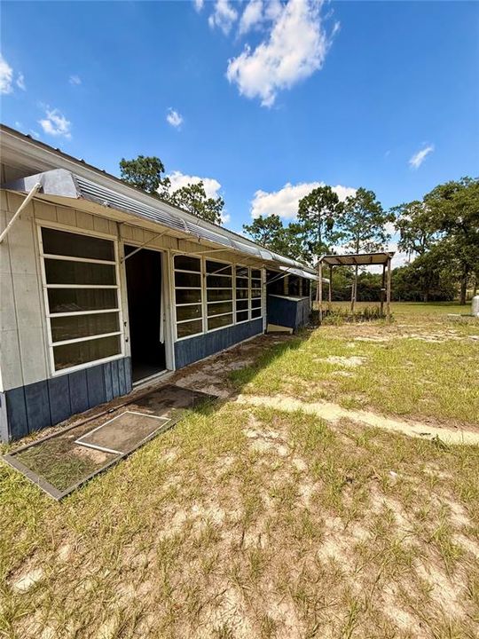 En Venta: $285,000 (3 camas, 2 baños, 1728 Pies cuadrados)