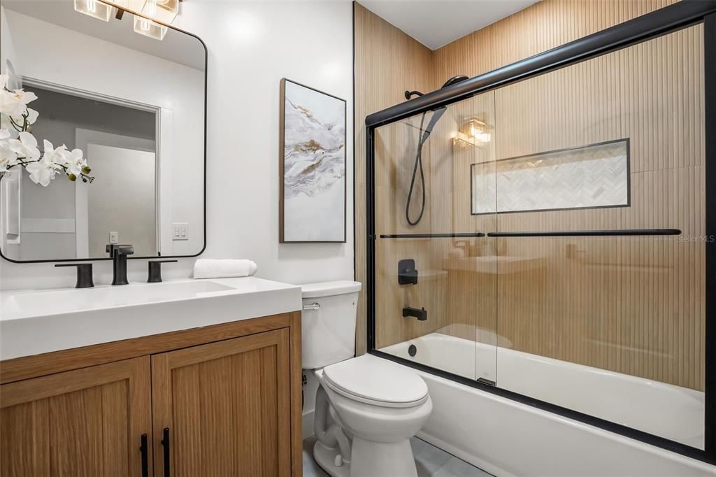На продажу: $699,900 (4 спален, 2 ванн, 1694 Квадратных фут)