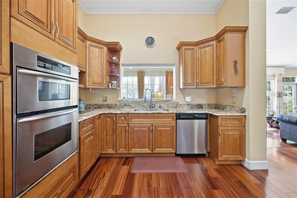 For Sale: $795,000 (3 beds, 3 baths, 2765 Square Feet)