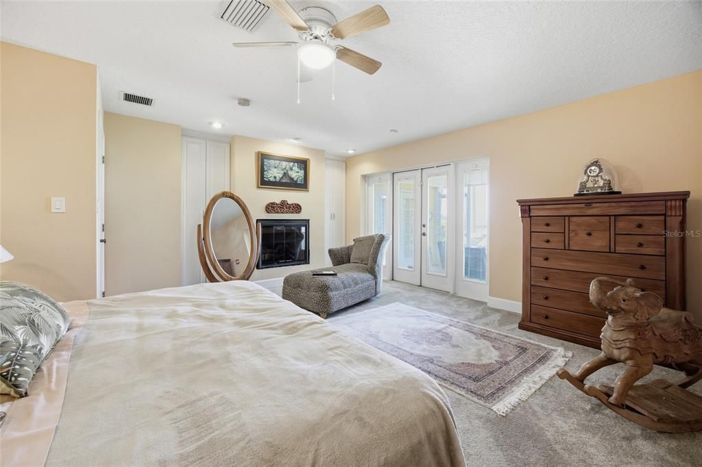 For Sale: $795,000 (3 beds, 3 baths, 2765 Square Feet)