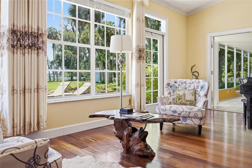 For Sale: $795,000 (3 beds, 3 baths, 2765 Square Feet)