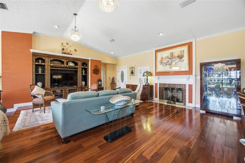 For Sale: $795,000 (3 beds, 3 baths, 2765 Square Feet)