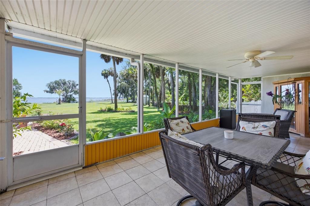 For Sale: $795,000 (3 beds, 3 baths, 2765 Square Feet)
