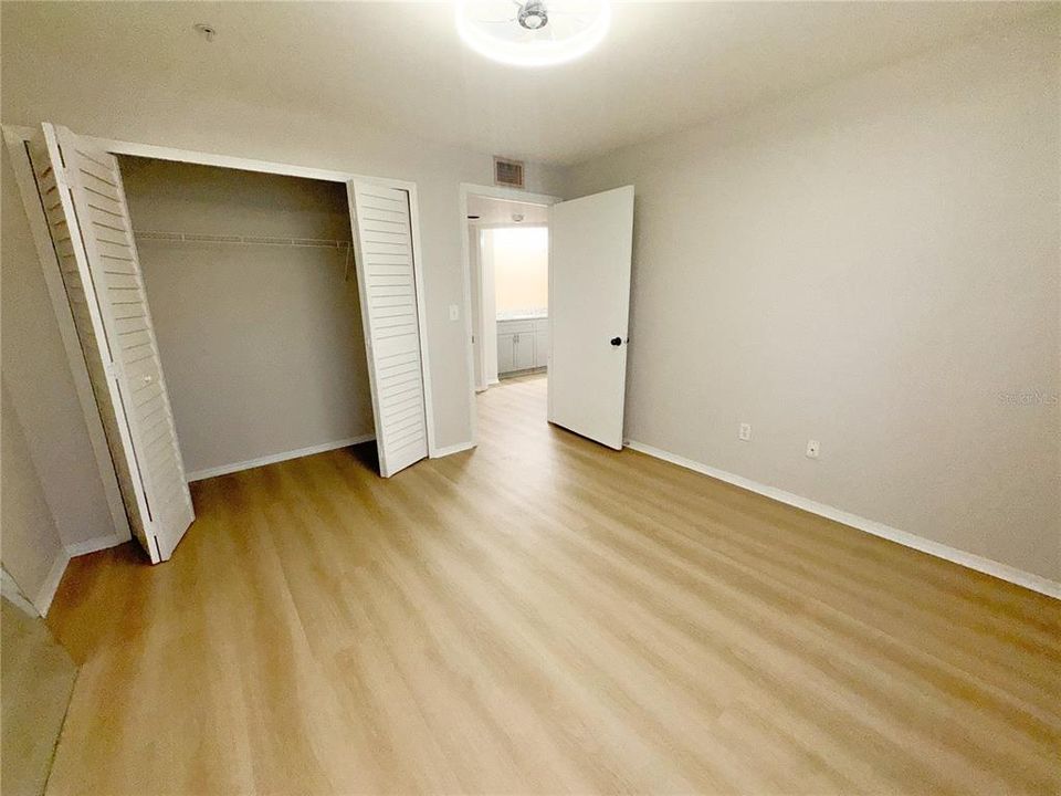В аренду: $1,599 (2 спален, 1 ванн, 1271 Квадратных фут)