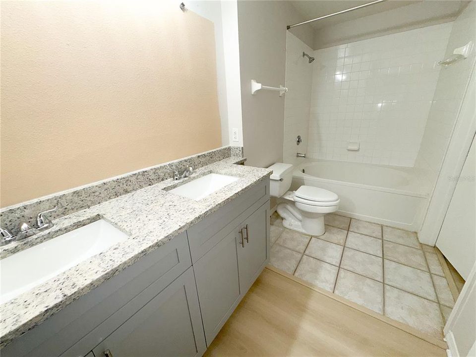 В аренду: $1,599 (2 спален, 1 ванн, 1271 Квадратных фут)