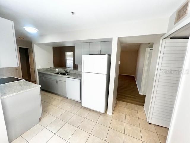 В аренду: $1,599 (2 спален, 1 ванн, 1271 Квадратных фут)