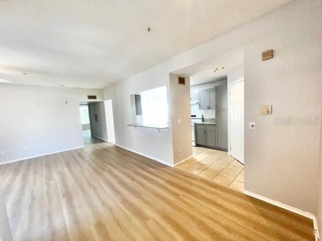 В аренду: $1,599 (2 спален, 1 ванн, 1271 Квадратных фут)