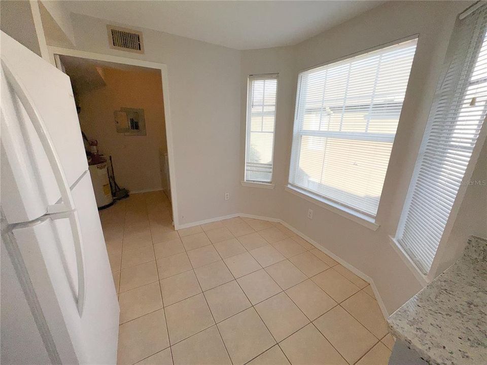 В аренду: $1,599 (2 спален, 1 ванн, 1271 Квадратных фут)