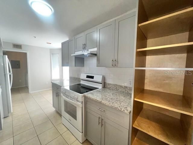 В аренду: $1,599 (2 спален, 1 ванн, 1271 Квадратных фут)