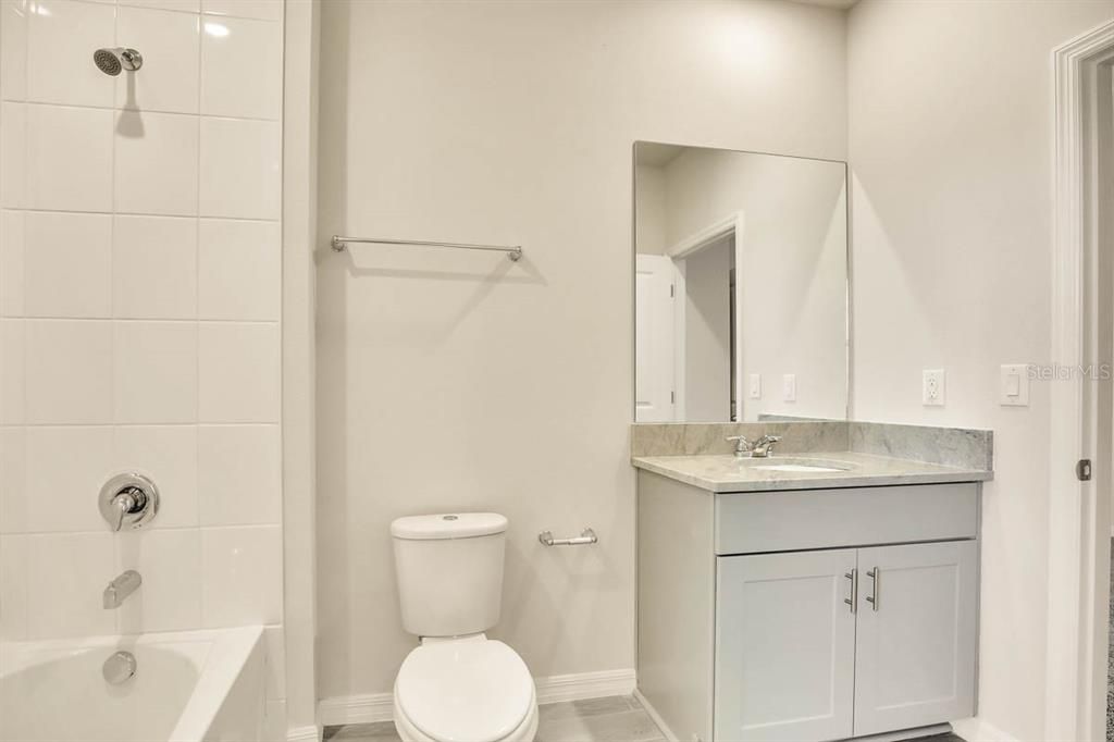 For Rent: $2,450 (3 beds, 2 baths, 1596 Square Feet)