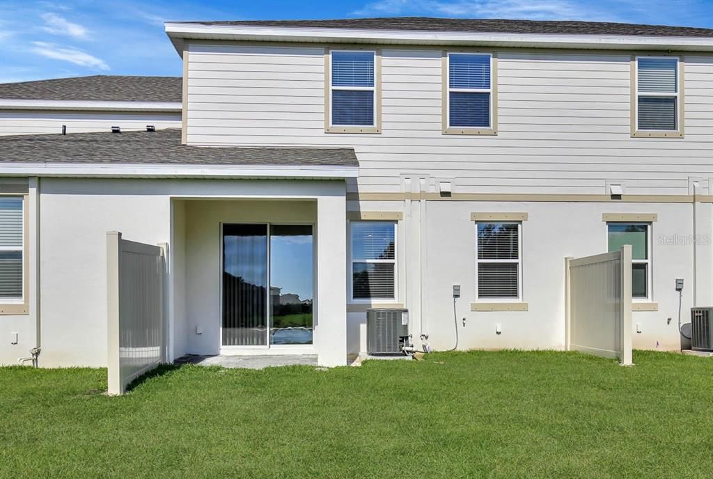 For Rent: $2,450 (3 beds, 2 baths, 1596 Square Feet)