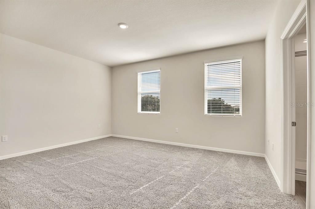For Rent: $2,450 (3 beds, 2 baths, 1596 Square Feet)