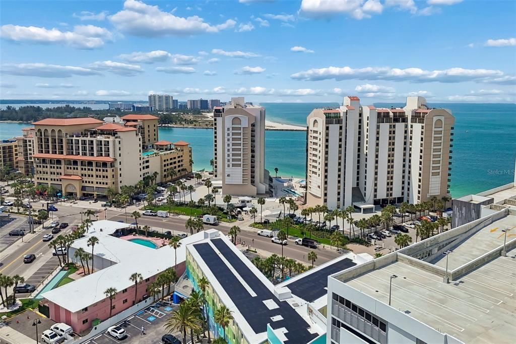 For Sale: $320,000 (1 beds, 1 baths, 369 Square Feet)