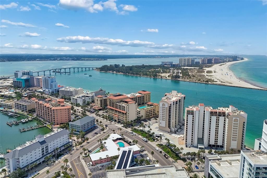 For Sale: $320,000 (1 beds, 1 baths, 369 Square Feet)