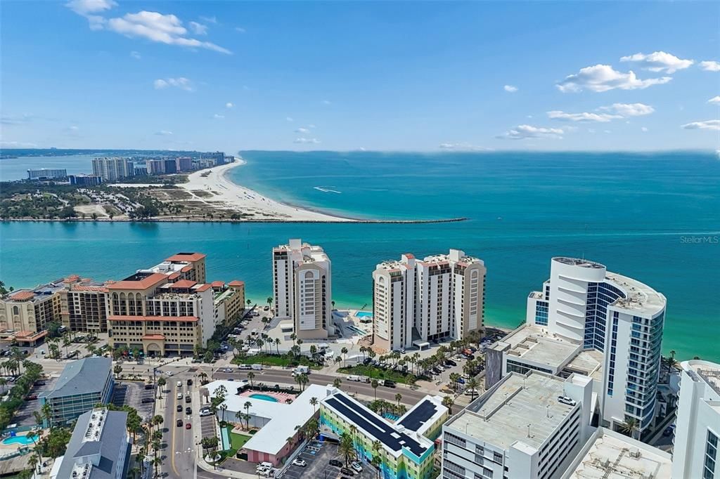 For Sale: $320,000 (1 beds, 1 baths, 369 Square Feet)