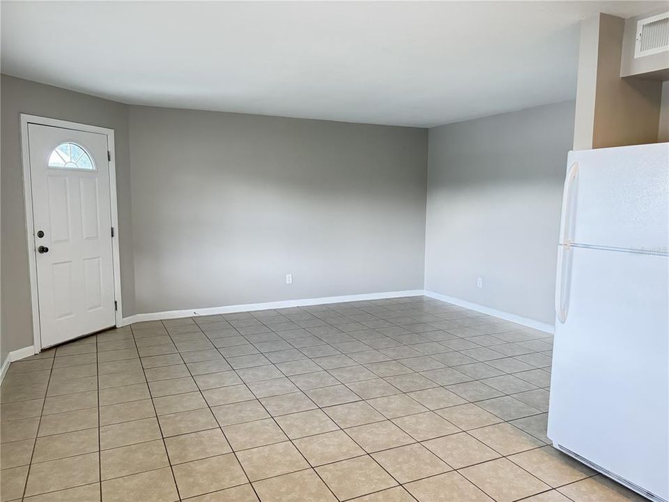 Active With Contract: $425,000 (4 beds, 0 baths, 1702 Square Feet)